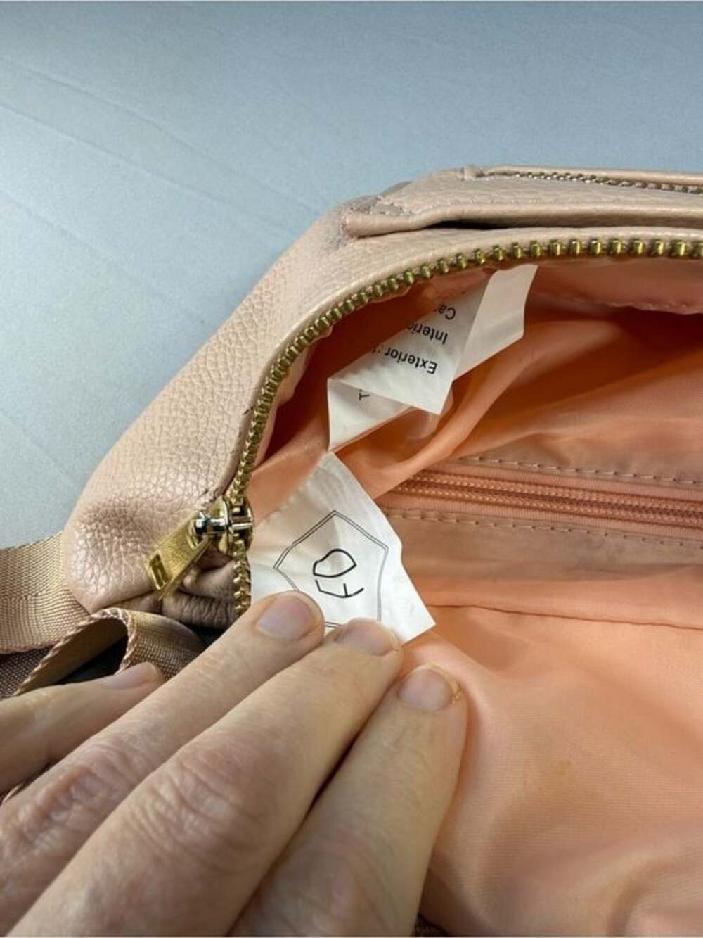 Fawn Design Blush Pink Pebbled Leather Crossbody Bag Belt Bag or Shoulder bag - Picture 2 of 11